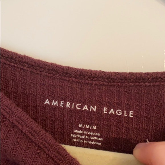 American eagle maroon crop t-shirt - Picture 2 of 3